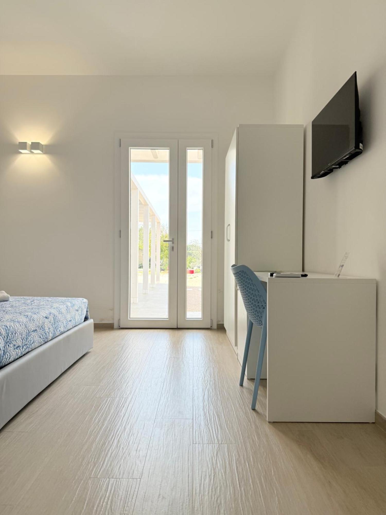 B&B Bianco Mediterraneo Torre Ovo Extérieur photo